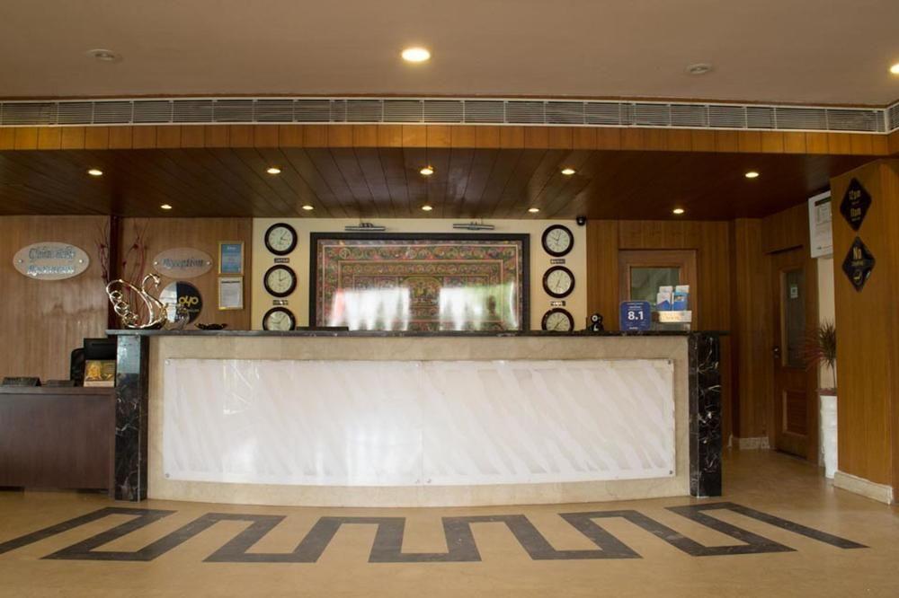 Oyo Premium Vani Vihar Hotel Bhubaneswar Buitenkant foto